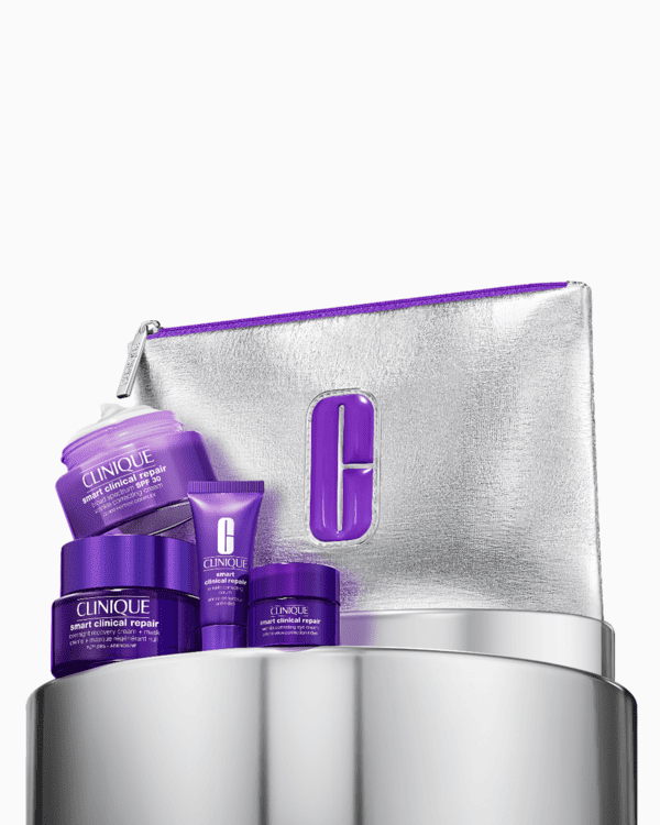Day-To-Night De-Aging: Smart Clinical Repair Set, Μια συλλογή από τις πιο «έξυπνες» αντιγηραντικές συνθέσεις μας για ορατά αποτελέσματα.