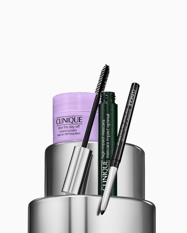 Eye Essentials: High Impact Lashes Mascara Set, Ένα σετ με τα απαραίτητα προϊόντα μακιγιάζ για τα μάτια, περιλαμβάνει σε κανονικό μέγεθος το αγαπημένο μας μάσκαρα με δυνατότητα χτισίματος.